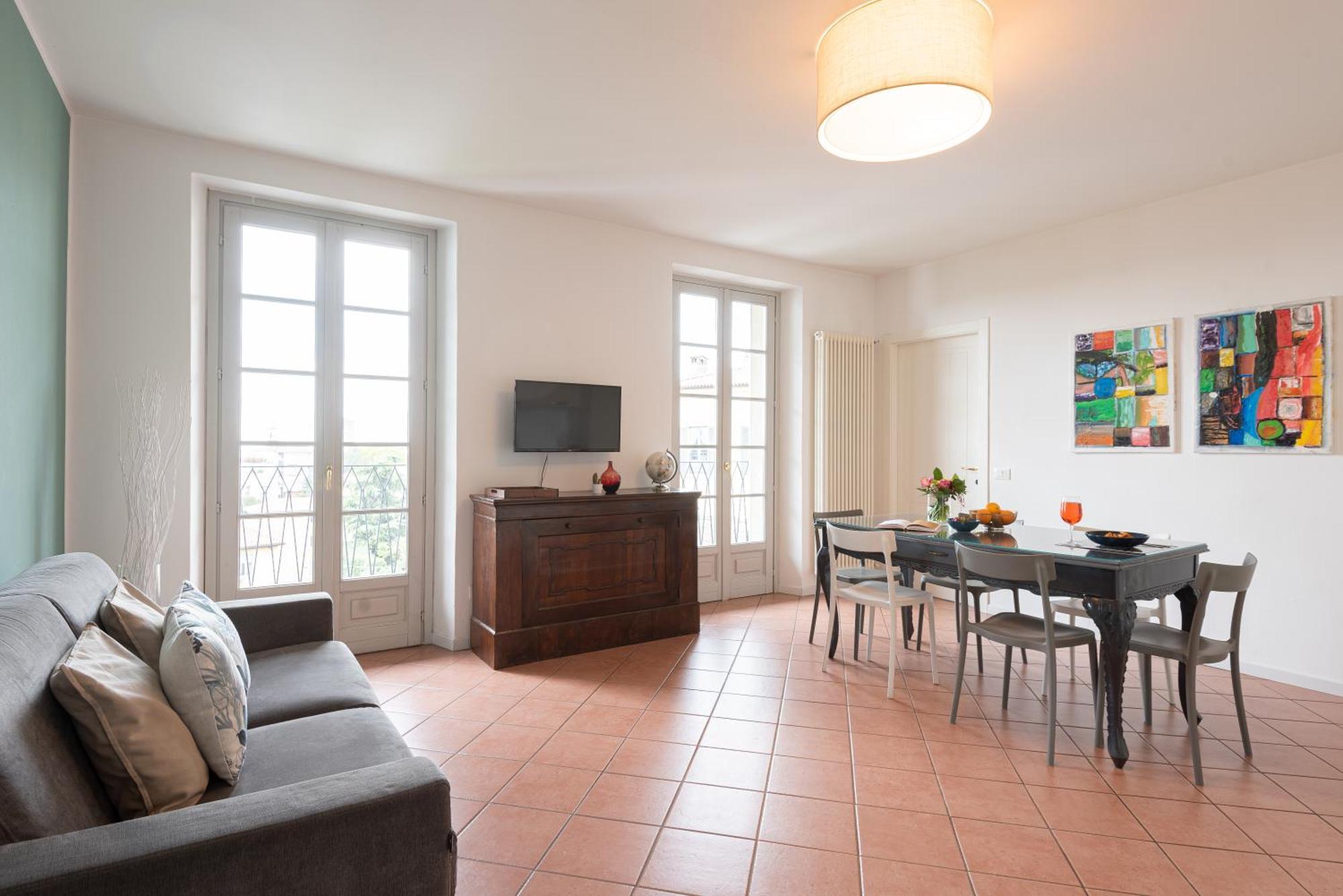 Rego - Boutique With Some Off-site In A Charming Historic District Close To Upper Town Appartamento *